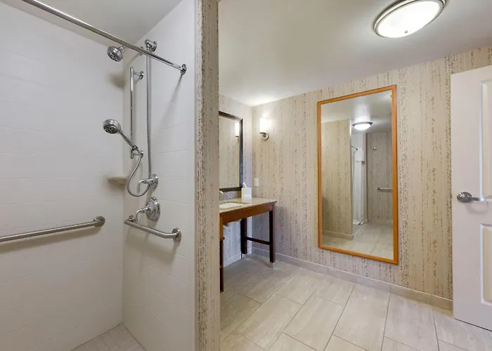 Homewood By Hilton Worth Medical Center 3*